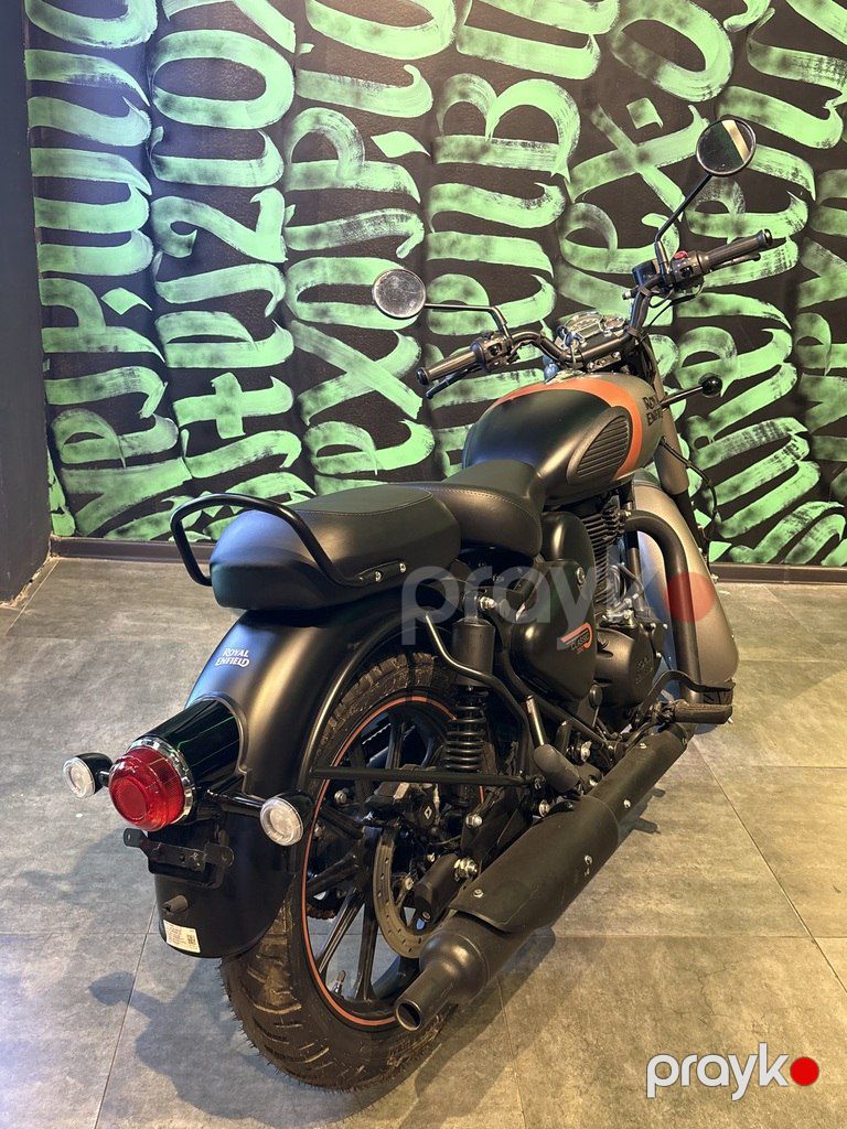 Royal Enfield Classic 350, 350 sm3, 2025 il, yeni — Motosikletlər, Bakı (3)