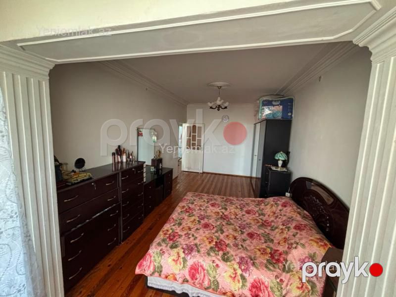 Satılır 3 otaqlı Bina evi menzil (Köhnə tikili), 100 m², Binəqədi rayonu — Mənzil, Bakı (3)