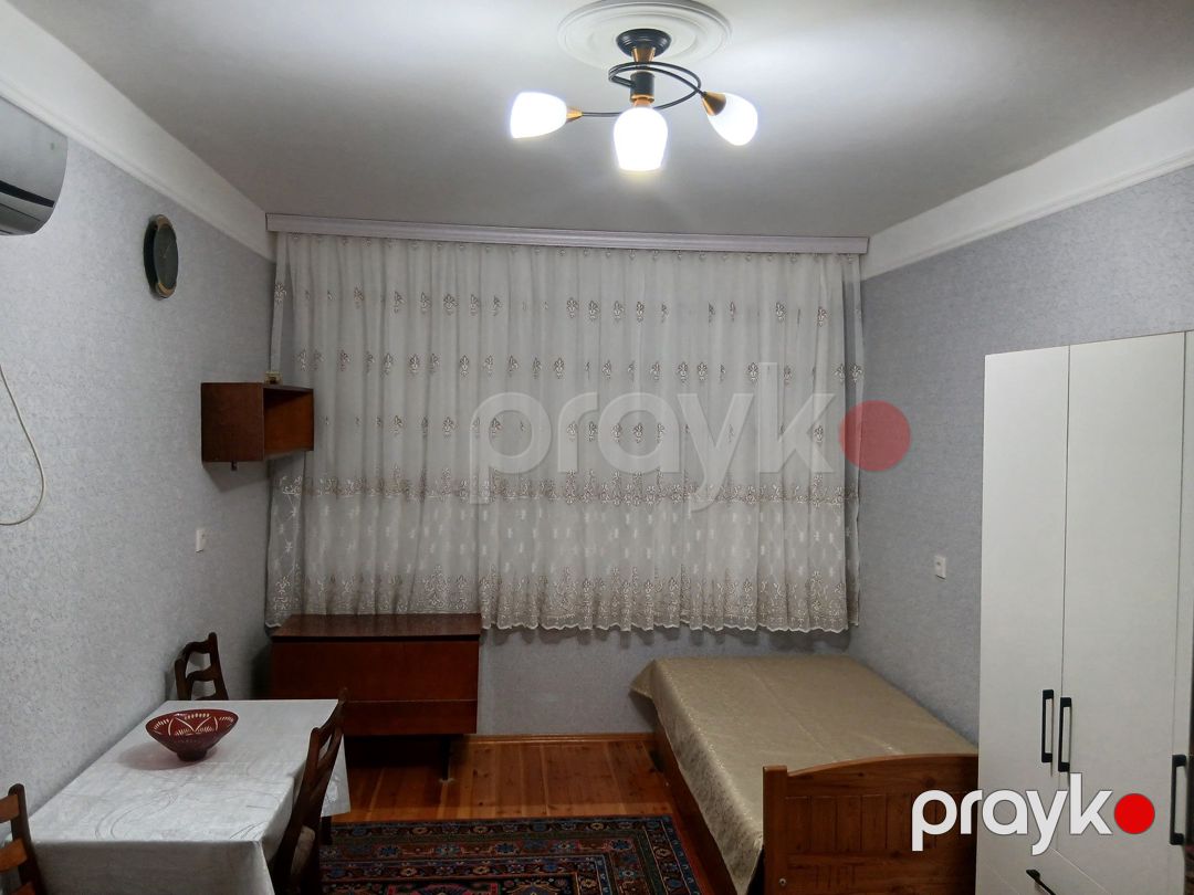 İcarəyə verilir 1 otaqlı köhnə tikili 40 m² — Mənzil, Bakı (2)