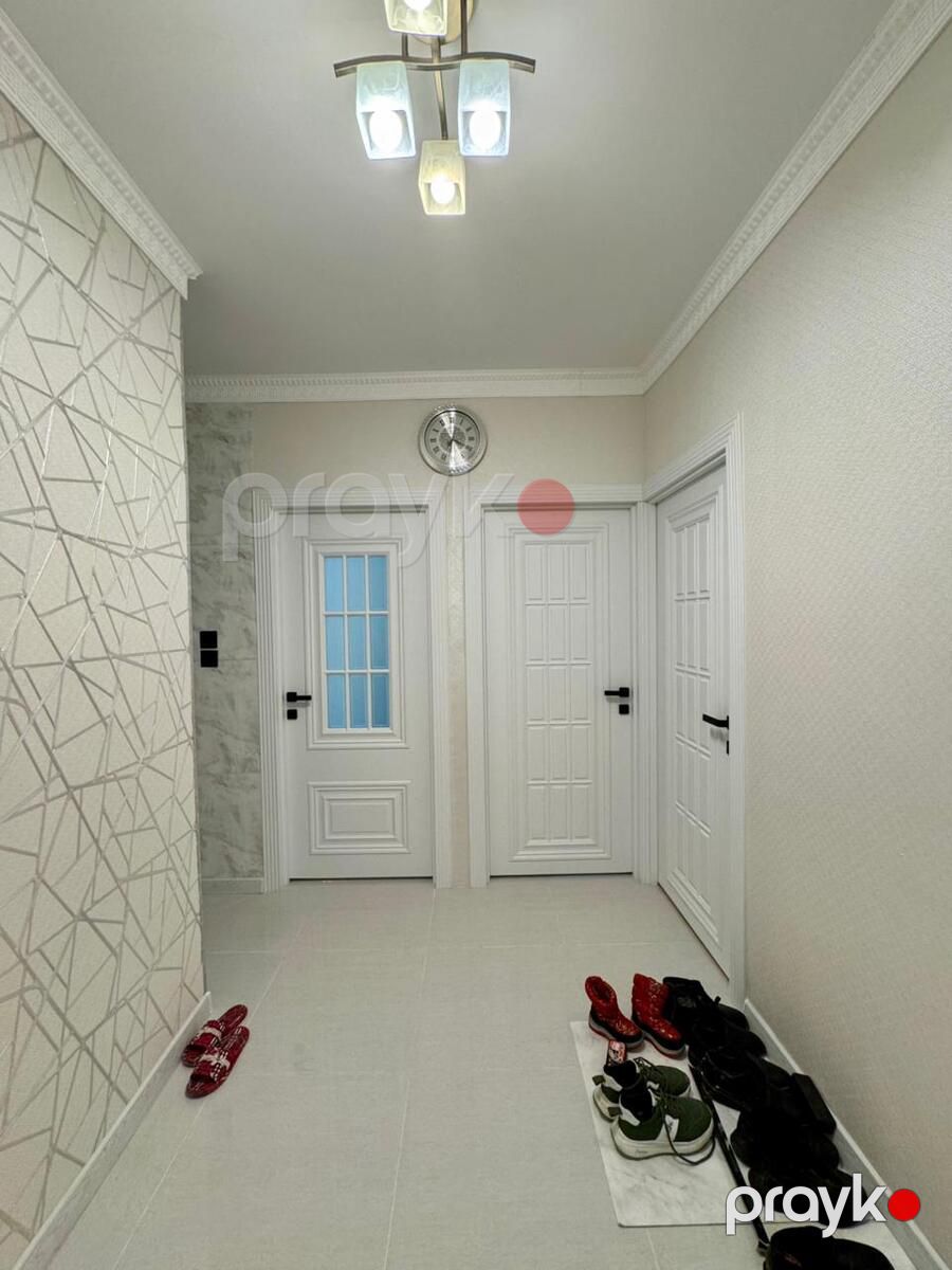 Satılır 4 otaqlı köhnə tikili 110 m² — Mənzil, Bakı (4)