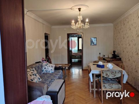Satılır 2 otaqlı köhnə tikili 50 m² — Bakı