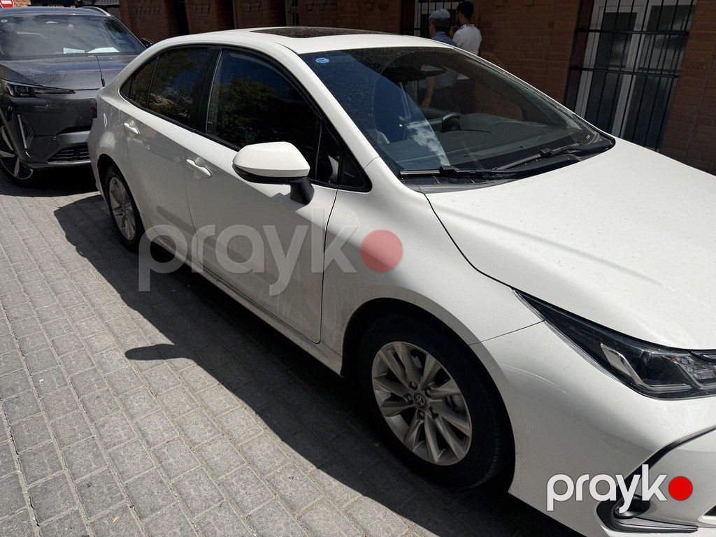 Toyota Corolla, 1.8 L, 0.85 kWh, 2025 il, 9 000 km — Avtomobillər, Bakı (6)