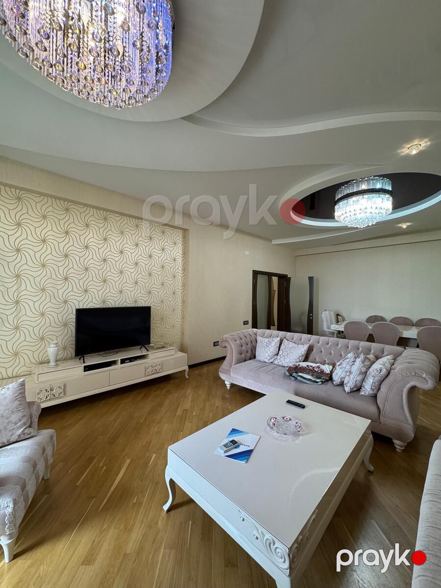 Satılır 4 otaqlı yeni tikili 221 m² — Mənzil, Bakı (2)