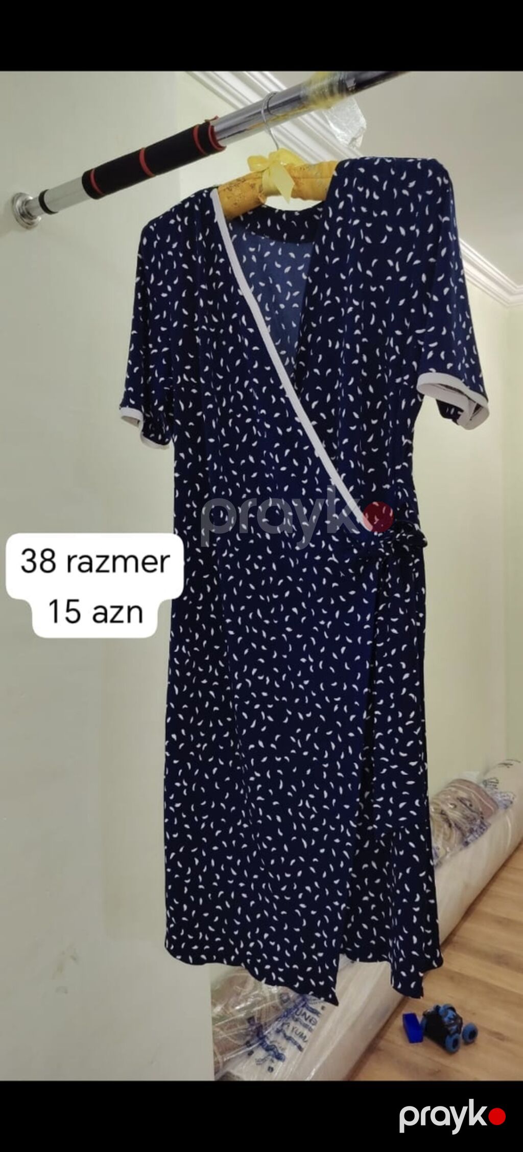Qara-ağ naxışlı iki hissəli dəst: düyməli gödəkcə (3/4 qol) və ətək — Axşam paltarları, Digah (3)