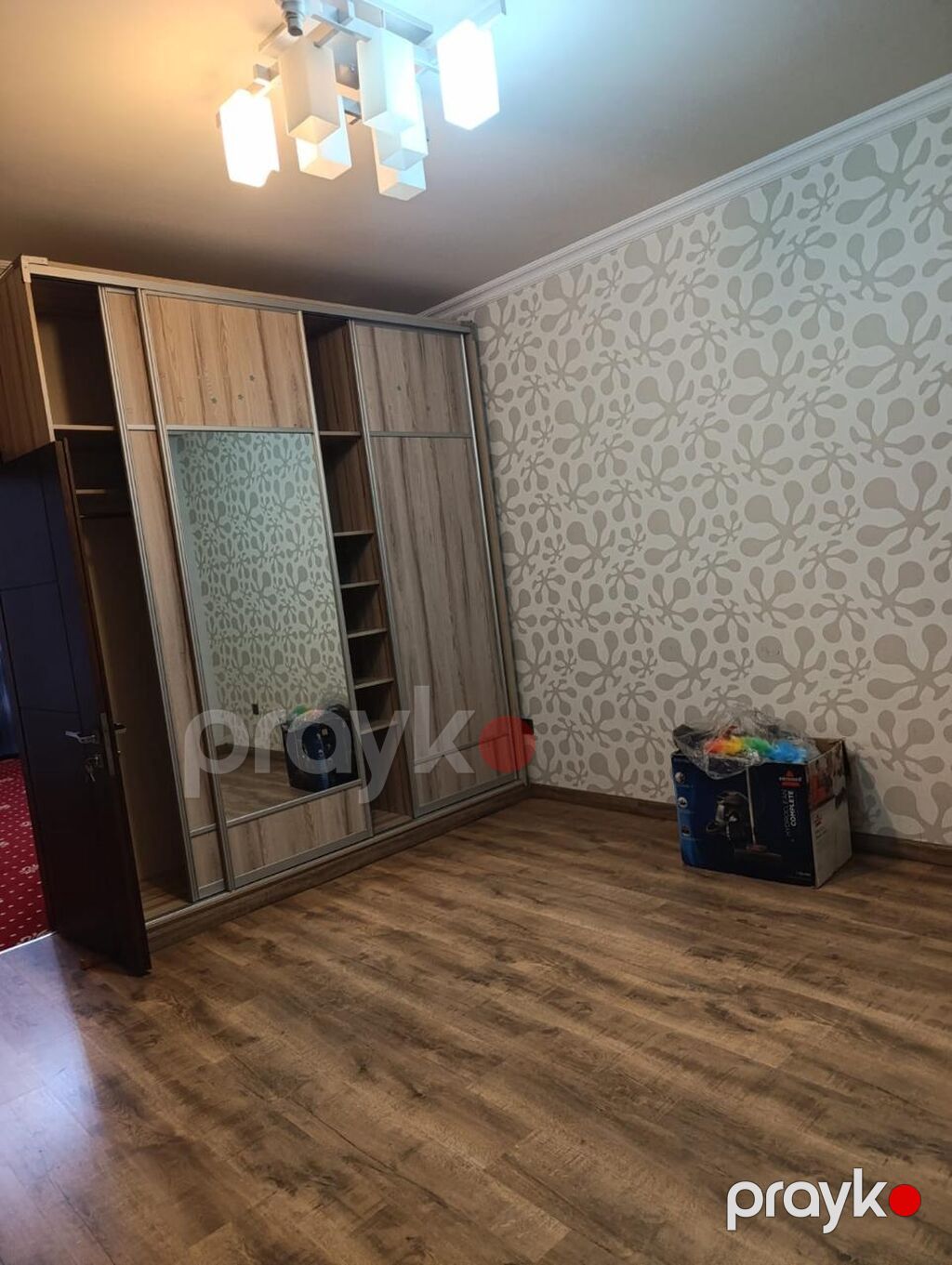 Unvan: Memmedli dairesi Araz marketin yaxinligi Satilir: Kupçalı — Mənzil, Digah (4)