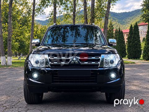 Mitsubishi Pajero, 3.8 L, 2012 il, 267 000 km — Qax