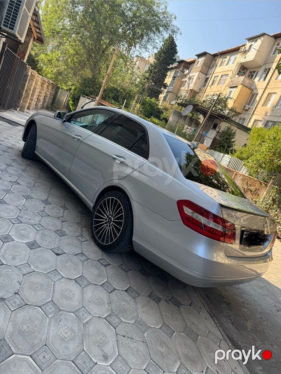 Mercedes E 220, 2.1 L, 2014 il, 302 000 km — Avtomobillər, Bakı (5)
