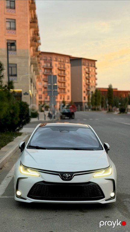 Toyota Corolla, 1.8 L, 0.85 kWh, 2025 il, 18 000 km — Avtomobillər, Bakı (3)