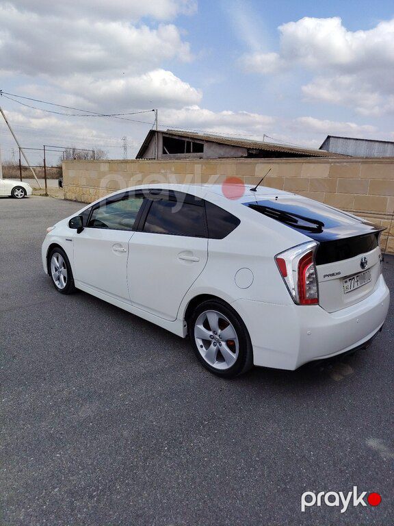 Toyota Prius, 1.8 L, 1.3 kWh, 2013 il, 331 525 km — Avtomobillər, Ucar (3)