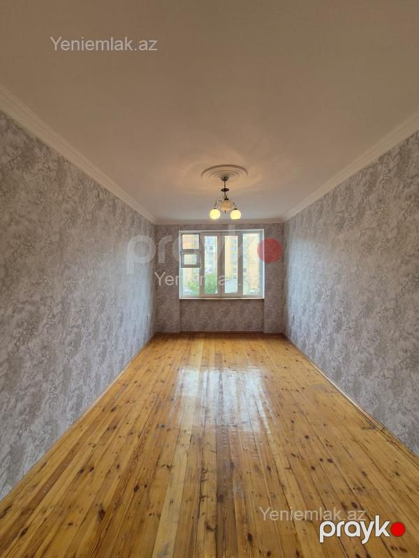 Satılır 3 otaqlı Bina evi menzil (Köhnə tikili), 72 m², 10-cu mikrorayon — Mənzil, Sumqayıt (2)