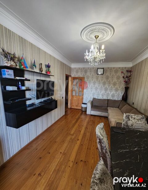 Suraxanı rayonunda 3 otaqlı Köhnə tikili Satılır, 60 m²