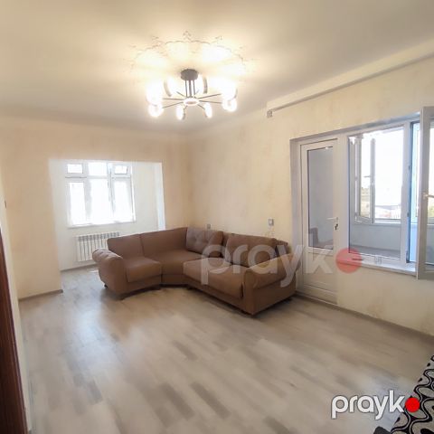 Satılır 2 otaqlı köhnə tikili 70 m² — Bakı