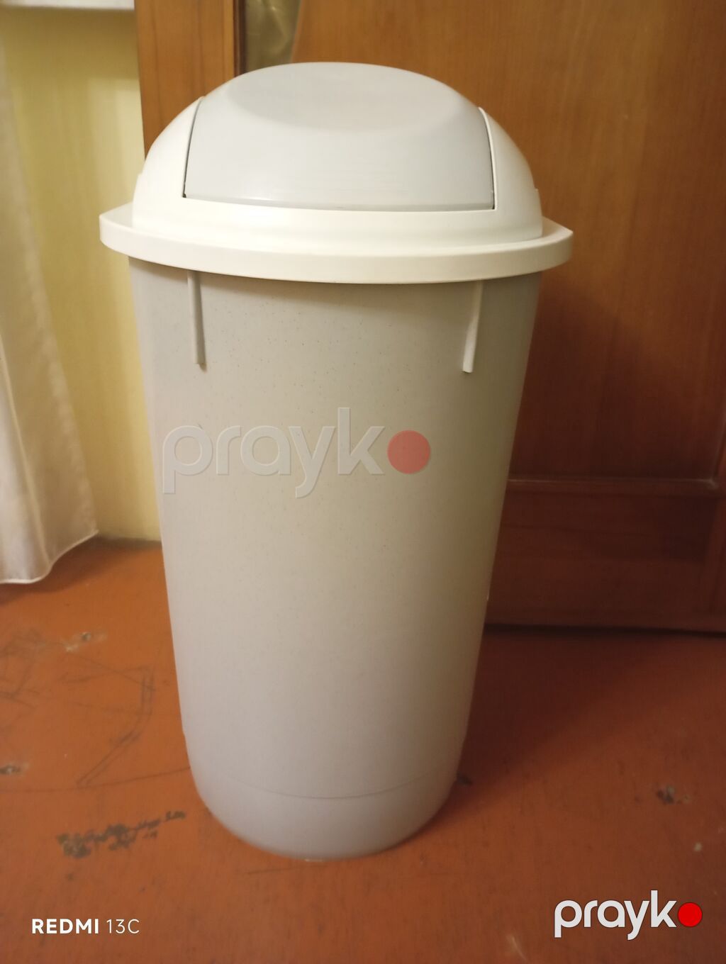 Plastik zibil qutusu – yellənən (swing) qapaqlı 50 lt ttəmiz, əla — Tullantı konteynerləri, Bakı (2)