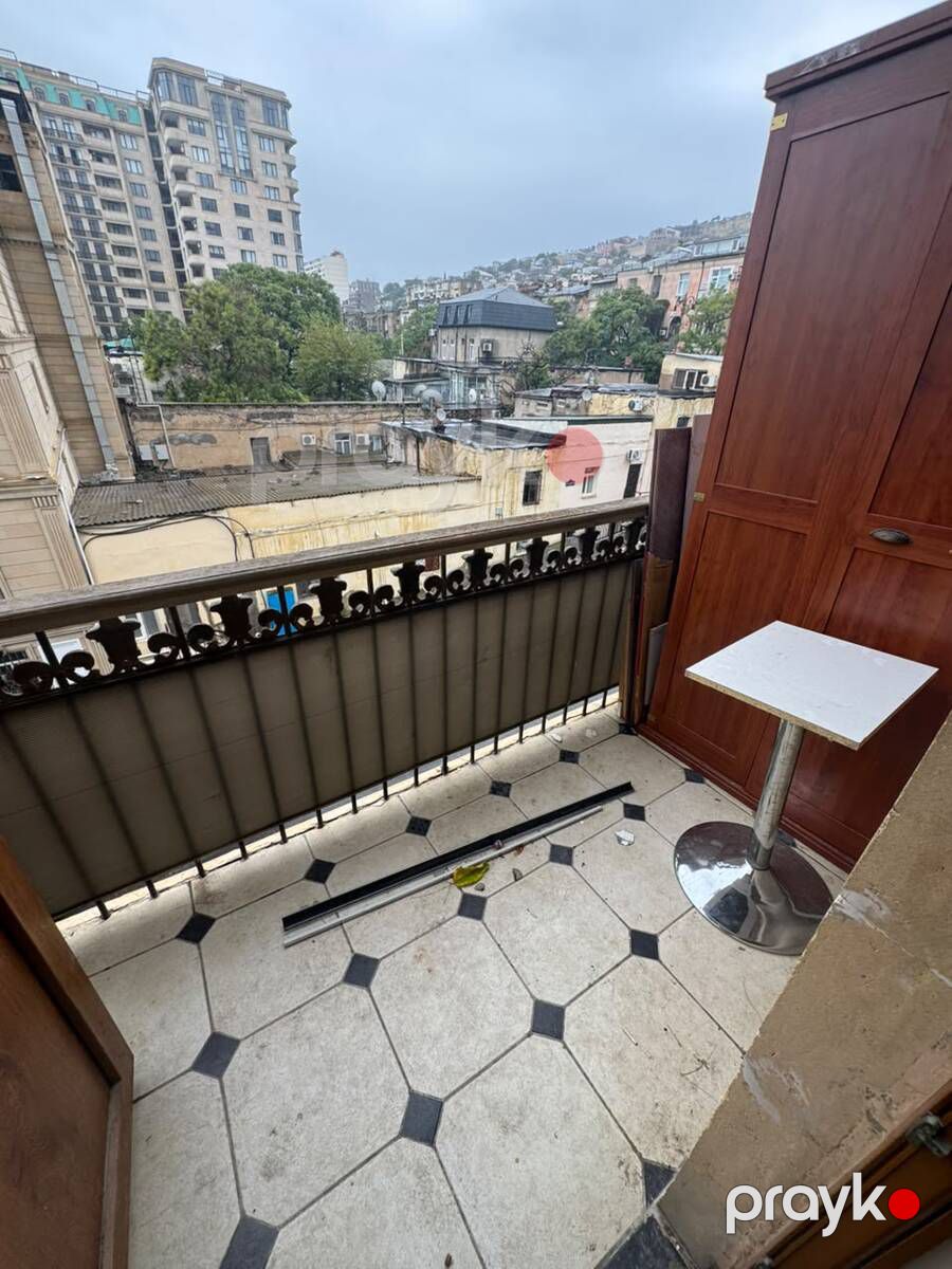 Satılır 2 otaqlı köhnə tikili 50 m² — Mənzil, Bakı (4)