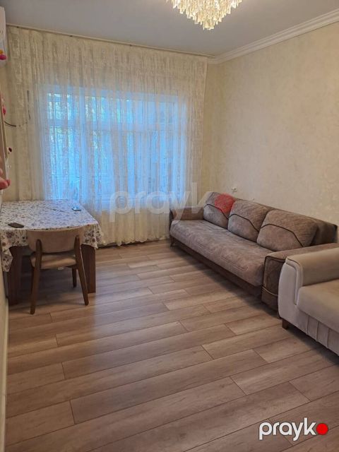 Satılır 2 otaqlı köhnə tikili 65 m² — Bakı