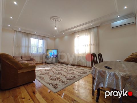 Satılır 4 otaqlı həyət evi/bağ evi 268 m² — Bakı