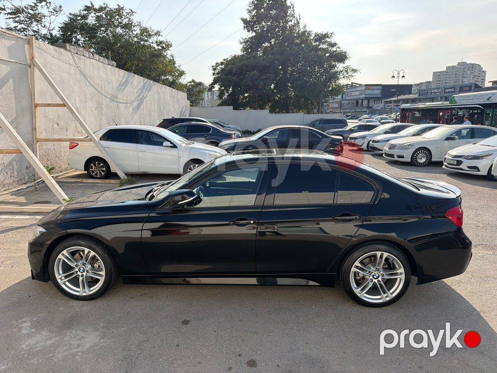 BMW 330, 2.0 L, 2016 il, 200 000 km — Avtomobillər, Bakı (2)