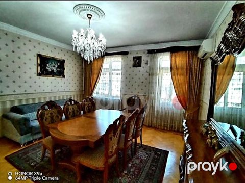 İcarəyə verilir 3 otaqlı köhnə tikili 80 m² — Bakı