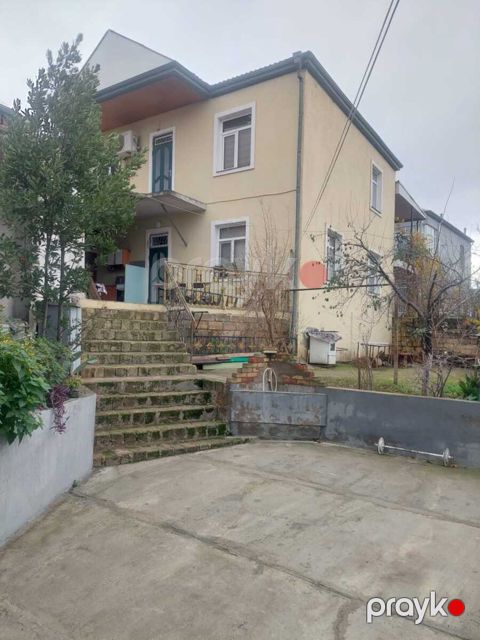 Satılır 4 otaqlı həyət evi/bağ evi 220 m² — Bakı