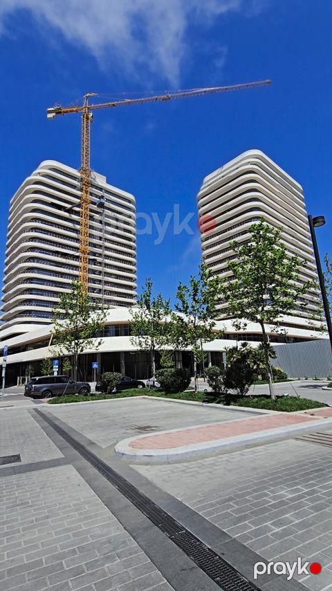 Satılır 3 otaqlı yeni tikili 180 m² — Bakı
