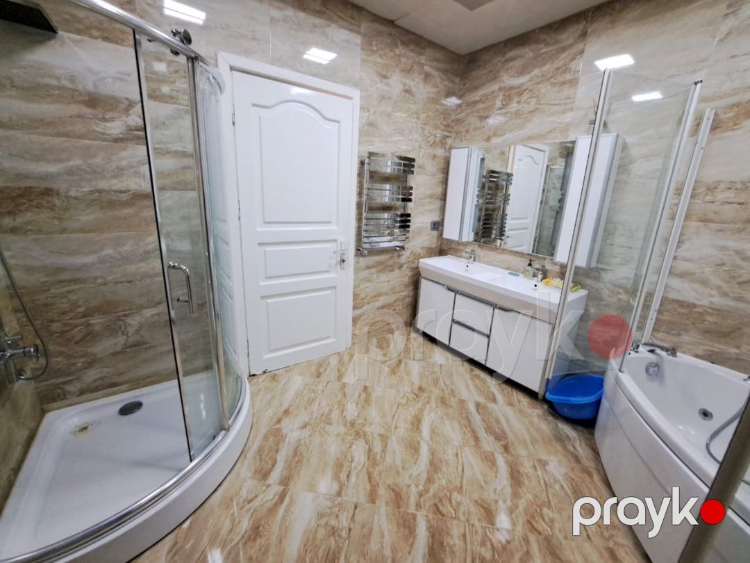 İcarəyə verilir 5 otaqlı köhnə tikili 250 m² — Mənzil, Bakı (5)