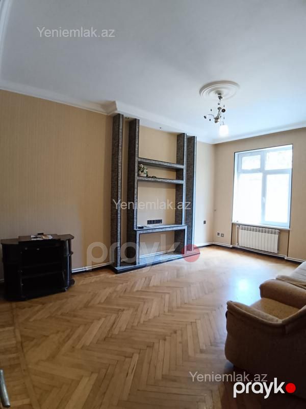 Satılır 3 otaqlı Bina evi menzil (Köhnə tikili), 100 m², 3-cü məhəllə — Mənzil, Sumqayıt (3)
