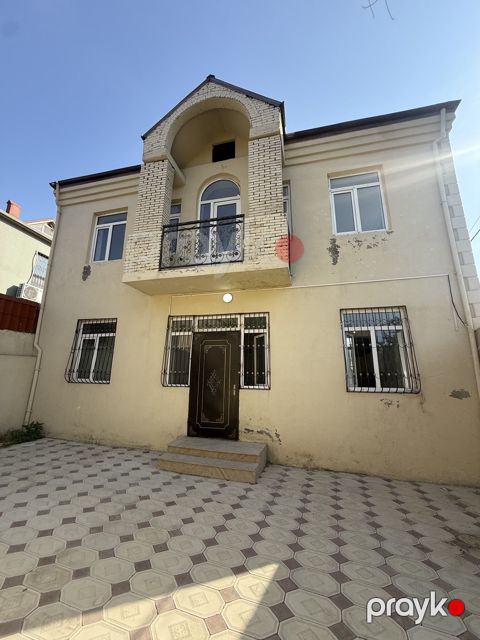 Satılır 4 otaqlı həyət evi/bağ evi 150 m² — Bakı