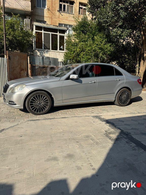 Mercedes E 220, 2.1 L, 2014 il, 302 000 km — Avtomobillər, Bakı (4)