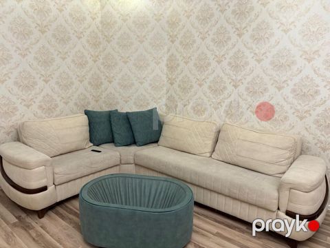 Künc divan ve jurnalni açilir bazalidir 3*2 satilir.Qiymeti 400 — Bakı