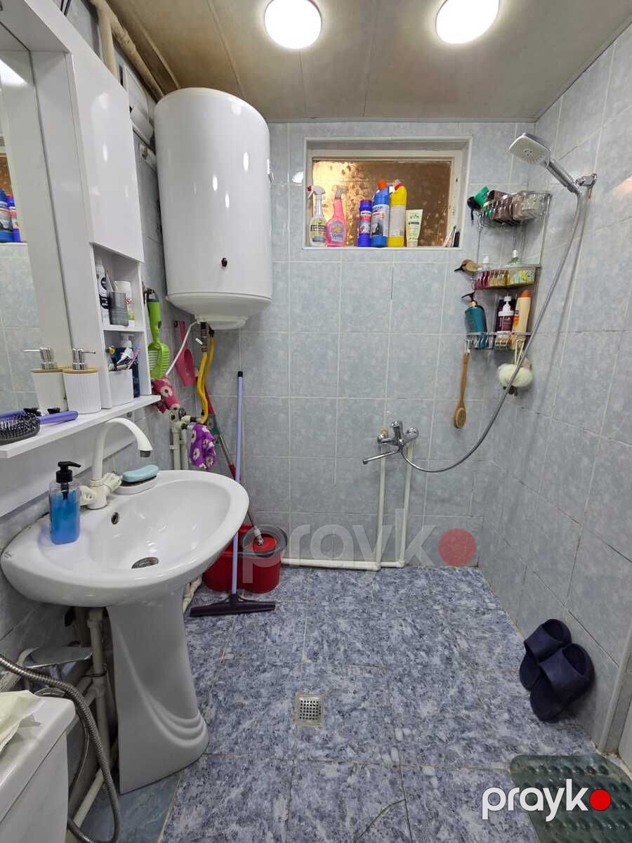 Satılır 2 otaqlı köhnə tikili 45 m² — Mənzil, Bakı (9)