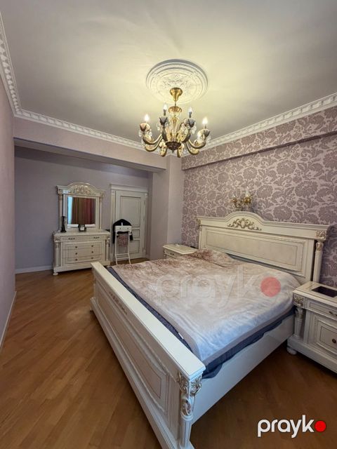 Satılır 3 otaqlı yeni tikili 118 m²
