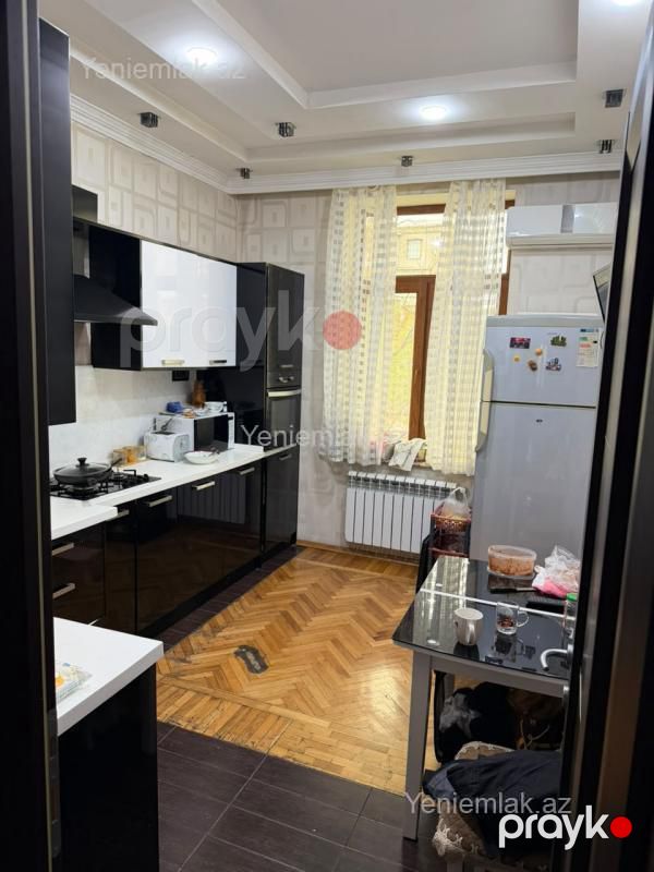 Satılır 6 otaqlı Bina evi menzil (Köhnə tikili), 160 m², Nərimanov rayonu — Mənzil, Bakı (10)