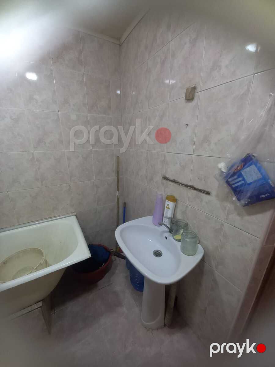 Satılır 2 otaqlı köhnə tikili 65 m² — Mənzil, Bakı (11)