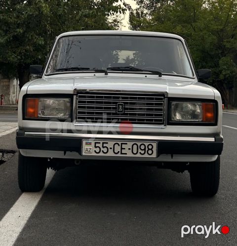 Lada (VAZ) 2107 — 2007 il Maşın çox səliqəli vəziyyətdədir. Heç bir