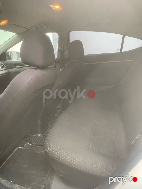 Hyundai Avante, 1.6 L, 2016 il, 250 000 km — Avtomobillər, Bakı (5)