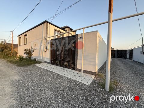 Satılır 4 otaqlı həyət evi/bağ evi 110 m² — Bakı