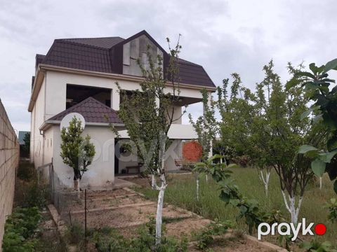 Satılır 6 otaqlı həyət evi/bağ evi 550 m² — Bakı