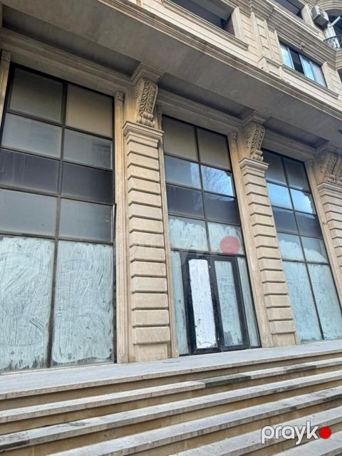 Satılır obyekt 500 m² — Bakı