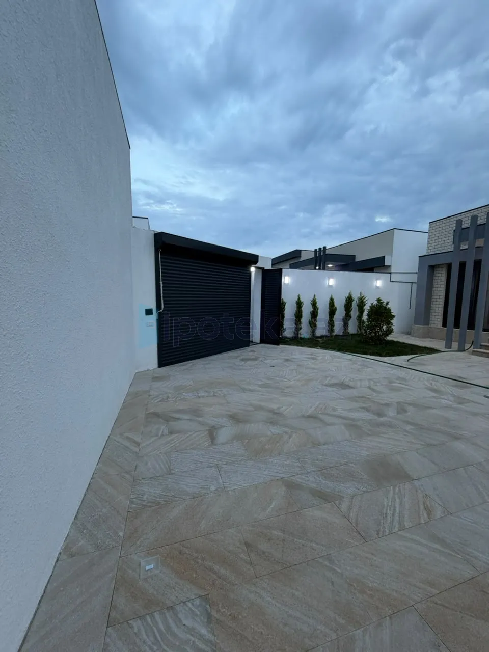 Satılır: 4 Otaq, Bağlar, Xəzər r., Şüvəlan q., 150.00 m² — Torpaq (2)
