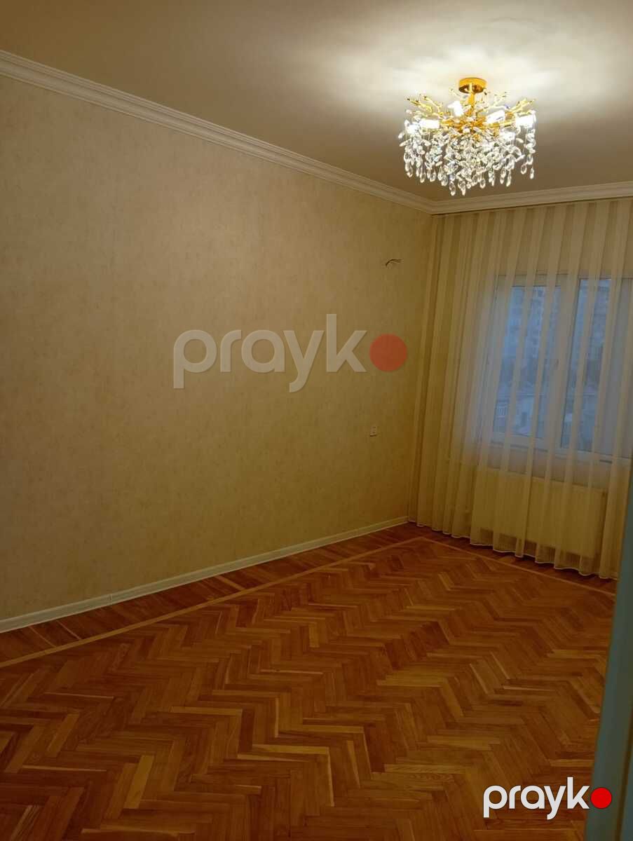 Satılır 2 otaqlı köhnə tikili 75 m² — Mənzil, Bakı (3)