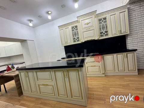 *2500azn Vitrin mətbəx mebeli* Ölçü Uzunu 2,93 sm,Hundurluk 2,70sm
