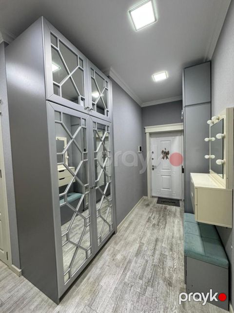 Satılır 3 otaqlı yeni tikili 100 m²