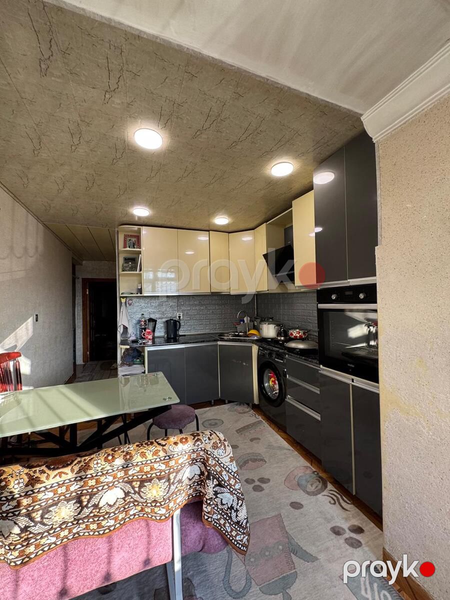Satılır 4 otaqlı köhnə tikili 100 m² — Mənzil, Bakı (2)