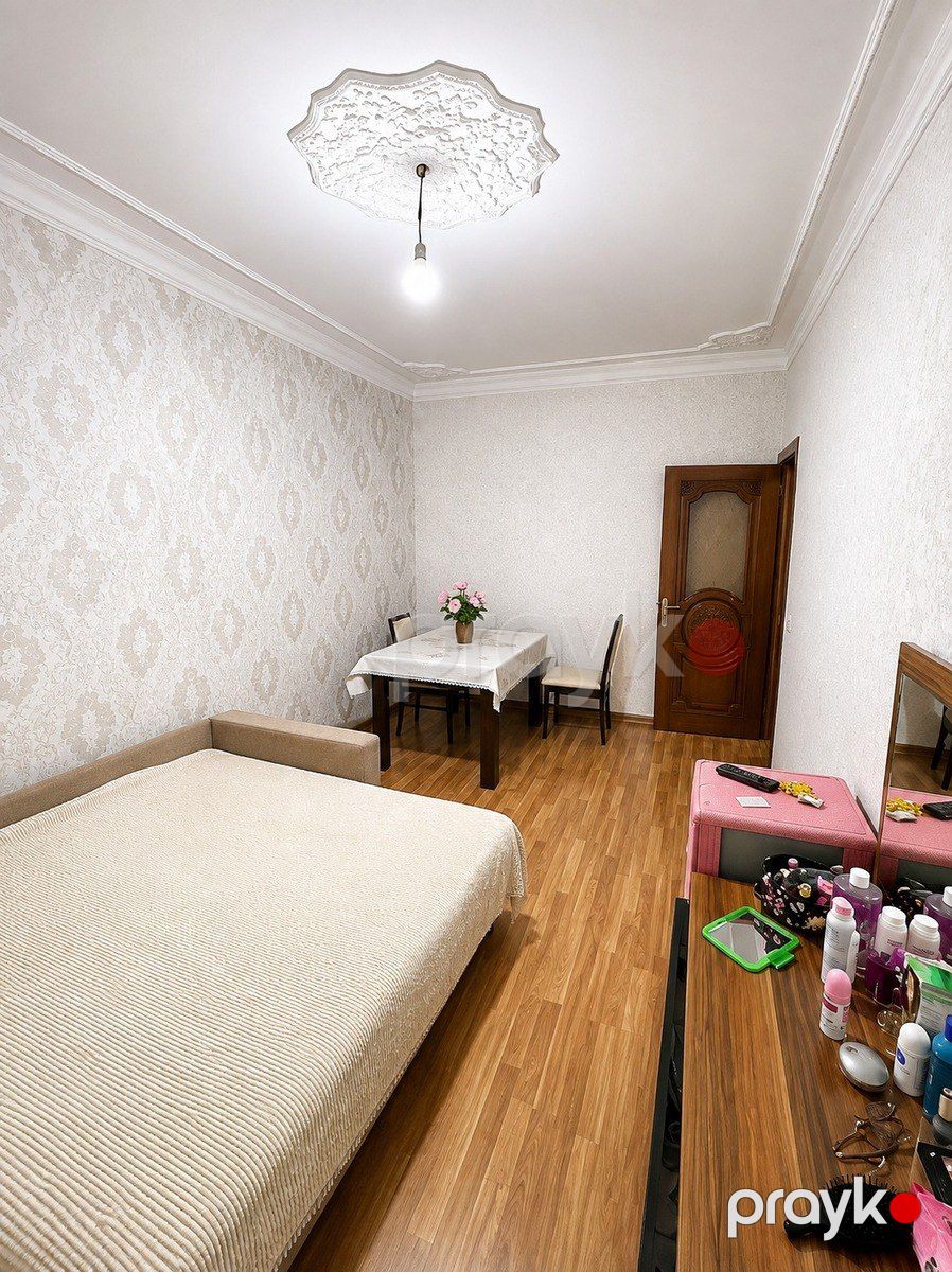 Satılır 2 otaqlı köhnə tikili 70 m² — Mənzil, Bakı (3)