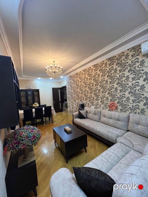 Satılır 4 otaqlı yeni tikili 140 m² — Bakı