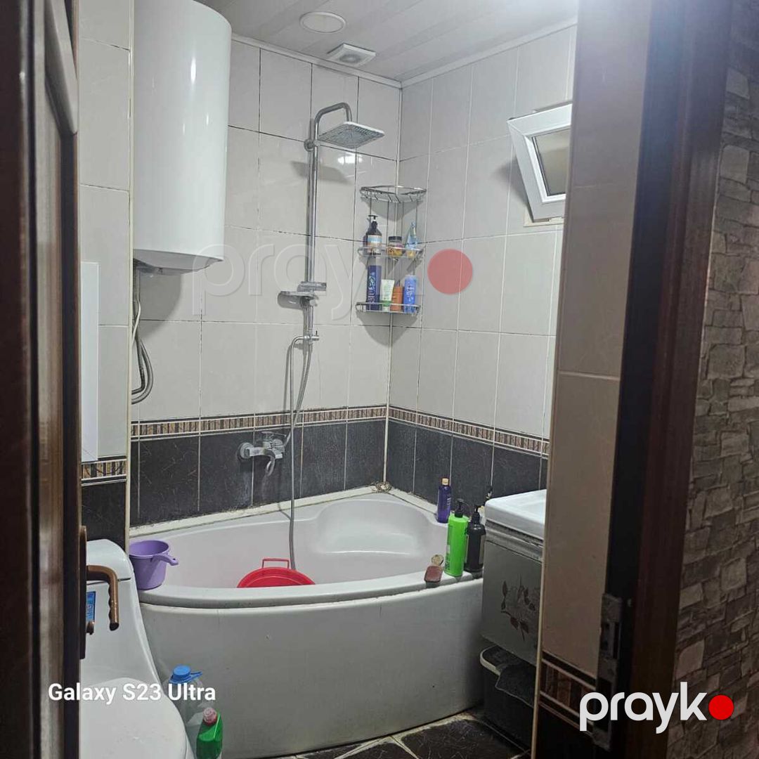 Satılır 3 otaqlı köhnə tikili 70 m² — Mənzil, Bakı (11)