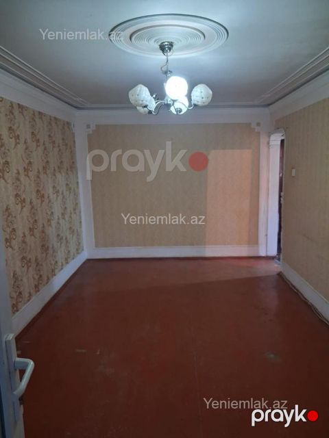 Satılır 1 otaqlı Bina evi menzil (Köhnə tikili), 33 m², 4-cü mikrorayon — Sumqayıt