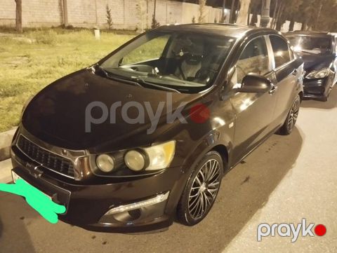 Chevrolet Aveo: 1.4 l 2014 il 270000 km Sedan — Bakı