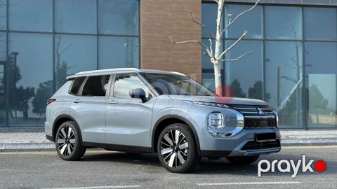 Mitsubishi Outlander, 2.4 L, 22.7 kWh, 2025 il, 3 810 km — Bakı