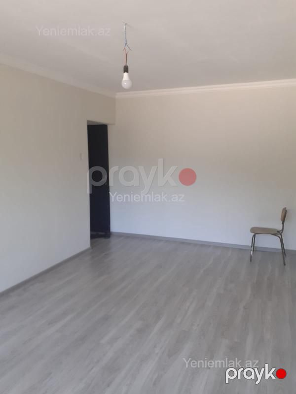 Satılır 1 otaqlı Bina evi menzil (Köhnə tikili), 33 m², 4-cü mikrorayon — Mənzil, Sumqayıt (2)